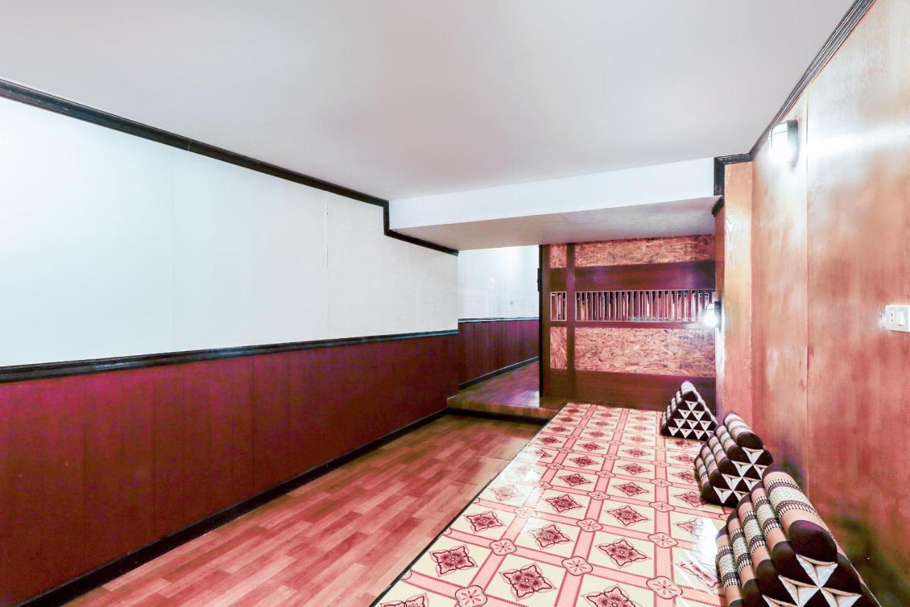 My Space Hostel Чиангмай Екстериор снимка